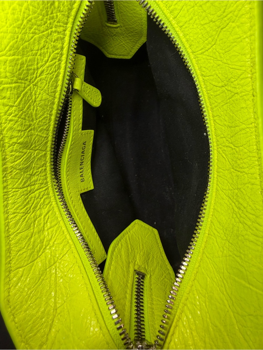 🎉 SOLD 🎉  BALENCIAGA Neo Cagole City XS – Fluo Neon Yellow Heart Rare - Picture 13 of 16